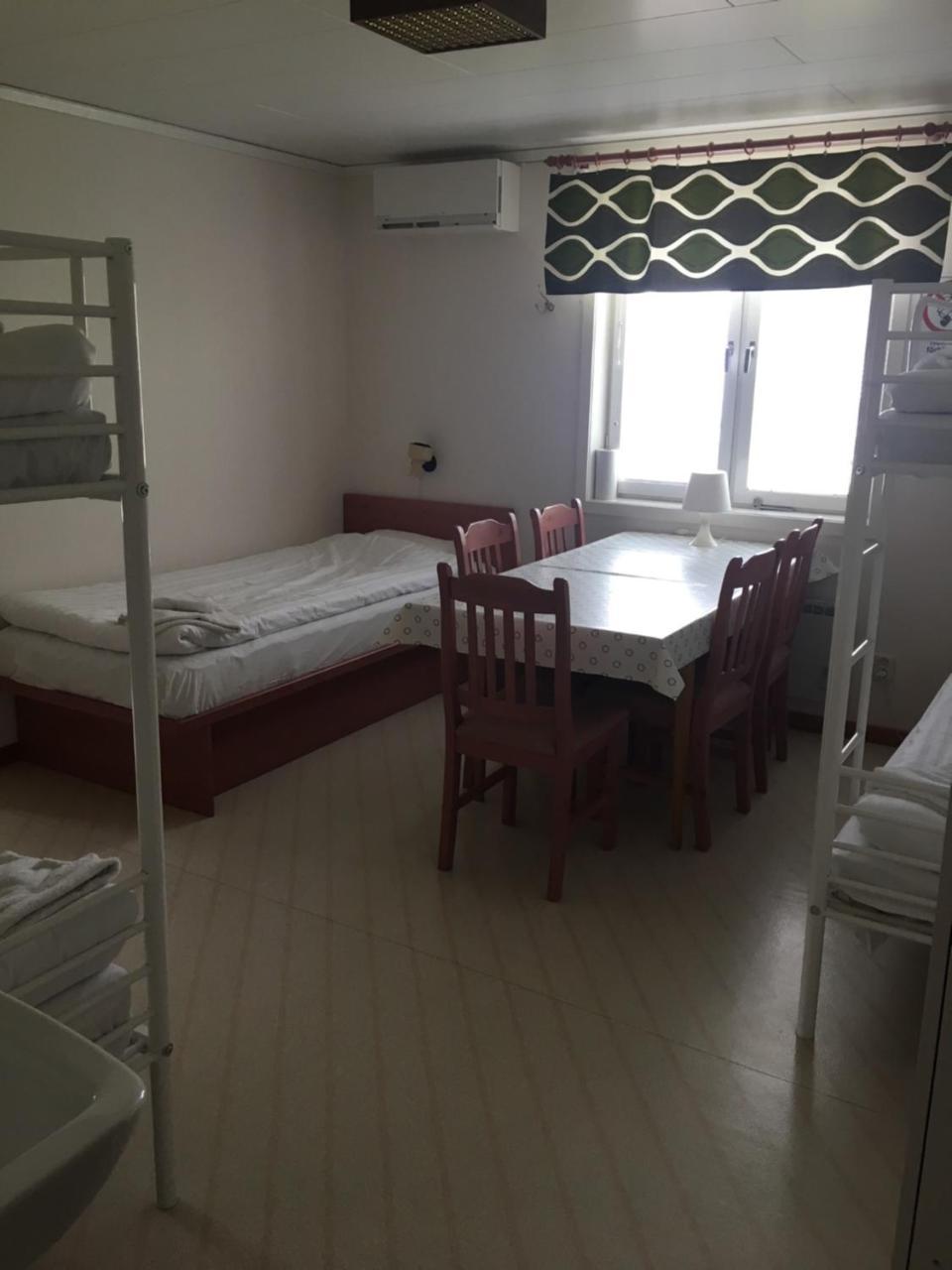 Hotell Restaurang Naemforsen Nasaker Экстерьер фото